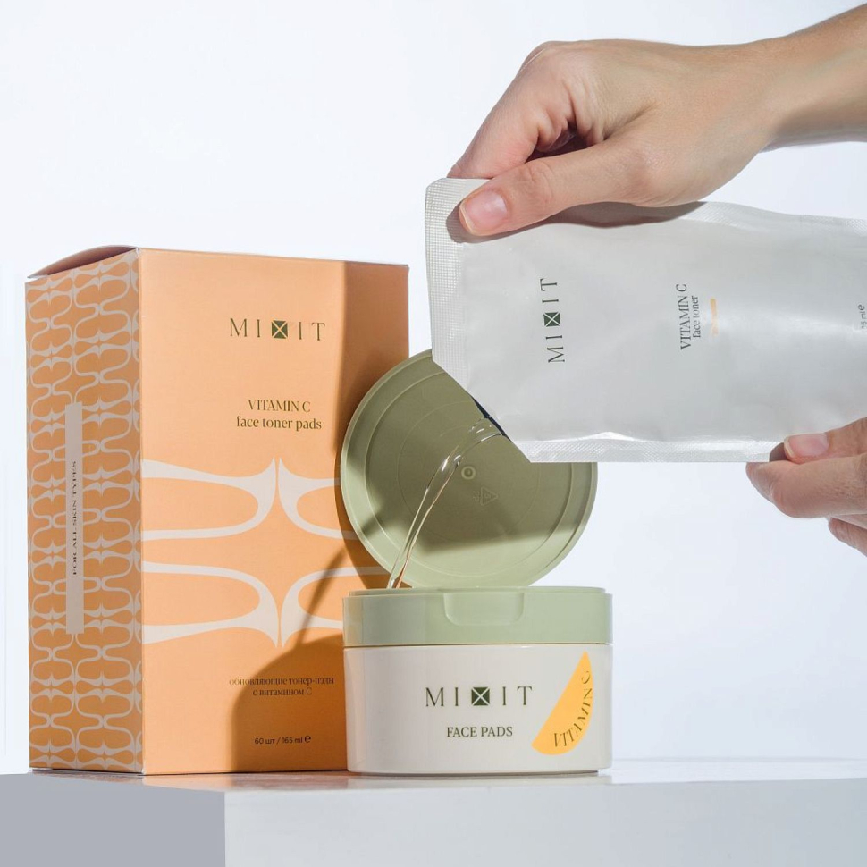 Пэды для лица с витамином С обновляющие Vitamin C, 60 шт