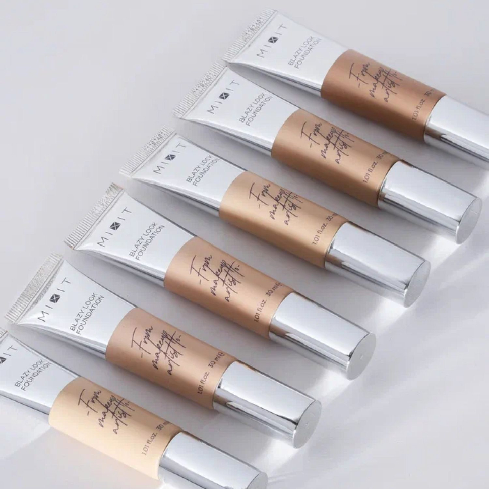 Тональная основа с эффектом сияния №01 vanilla cream (слоновая кость), Make Up, 30 мл